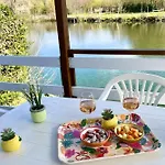 6 Au Bord Du Lac, Peche Sans Permis Gratuite 营地 *