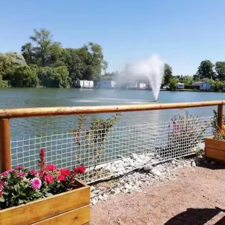 6 Au Bord Du Lac, Peche Sans Permis Gratuite *